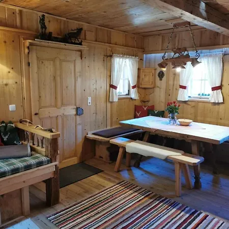 Hubertushuette Tirol بيت للعطل مايرهوفن